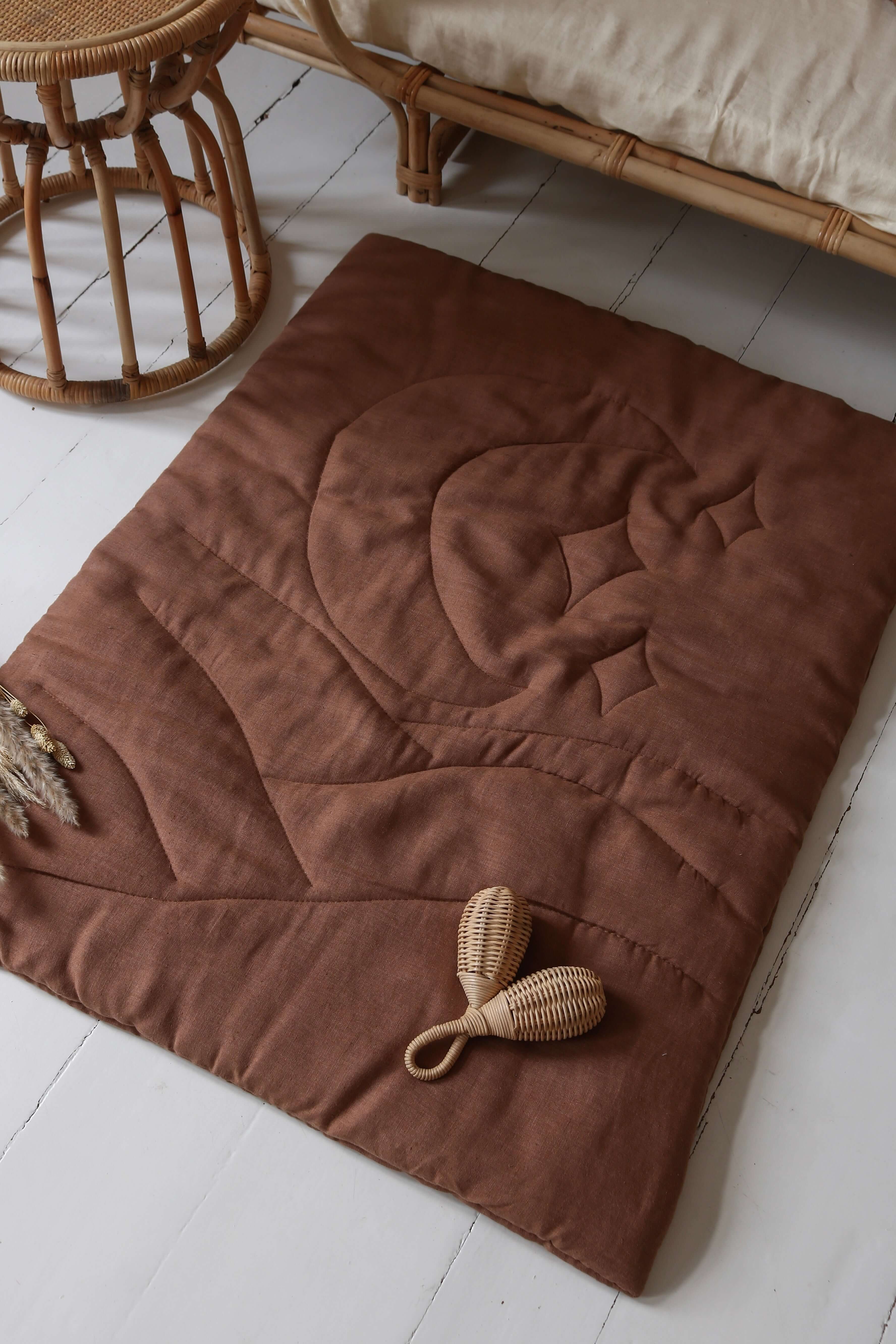 Brown moon - linen baby play mat, boxkleed
