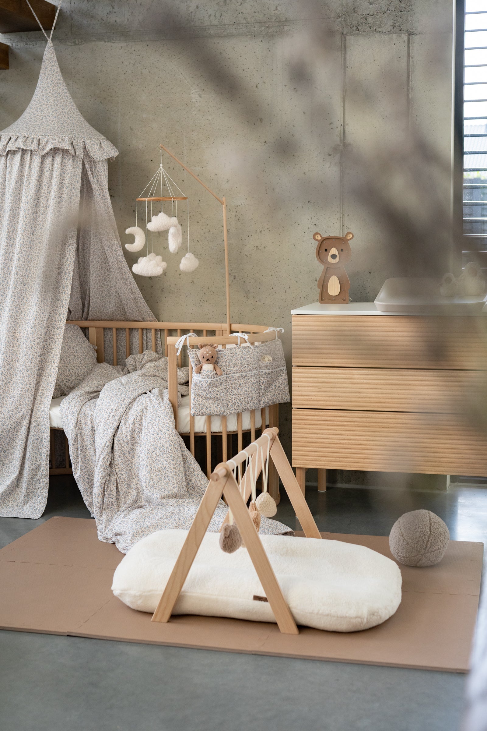 Blossom Dream – Crib Organizer / Bed Pocket