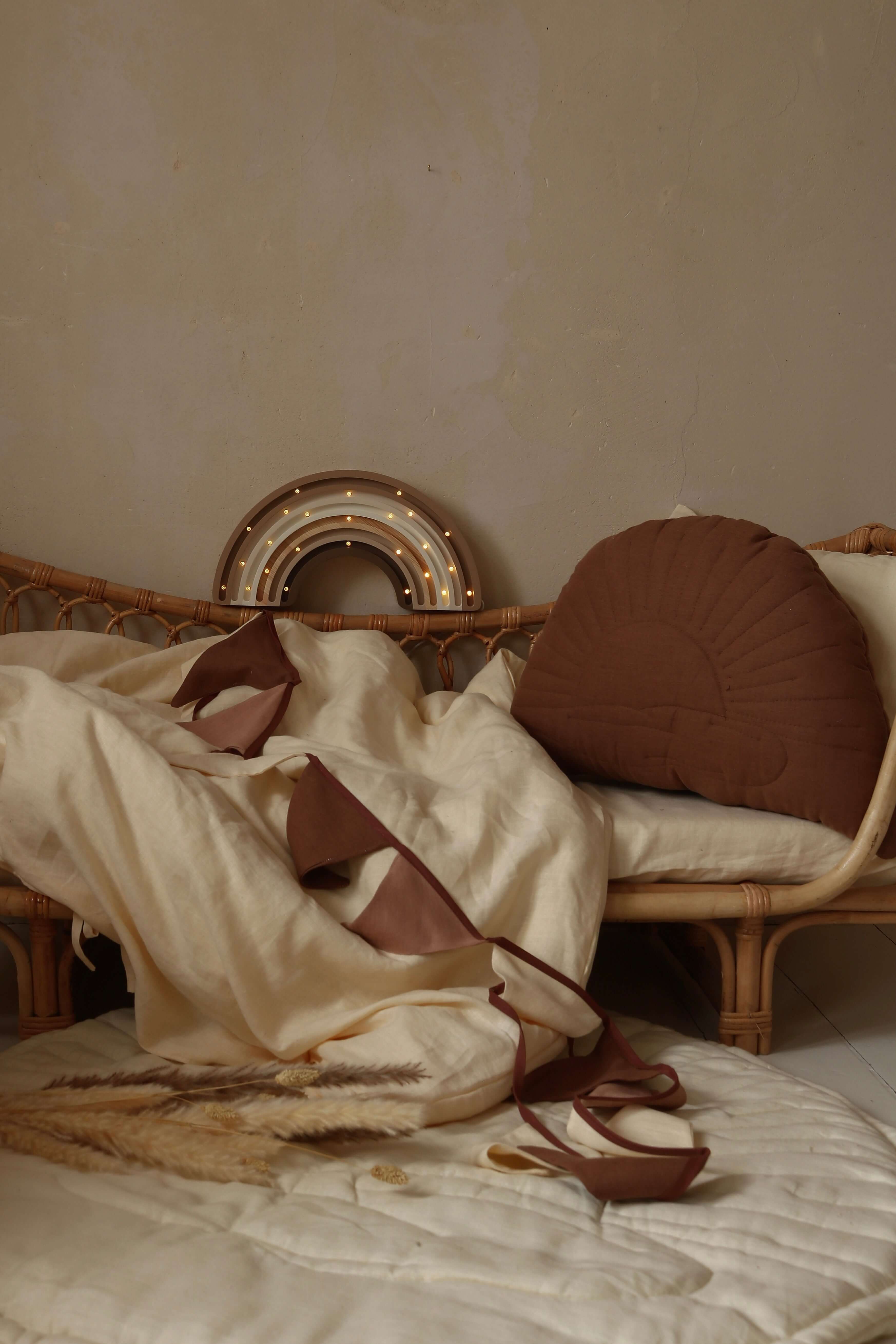 Trio Linen Garland – Brown, Pink & Ecru