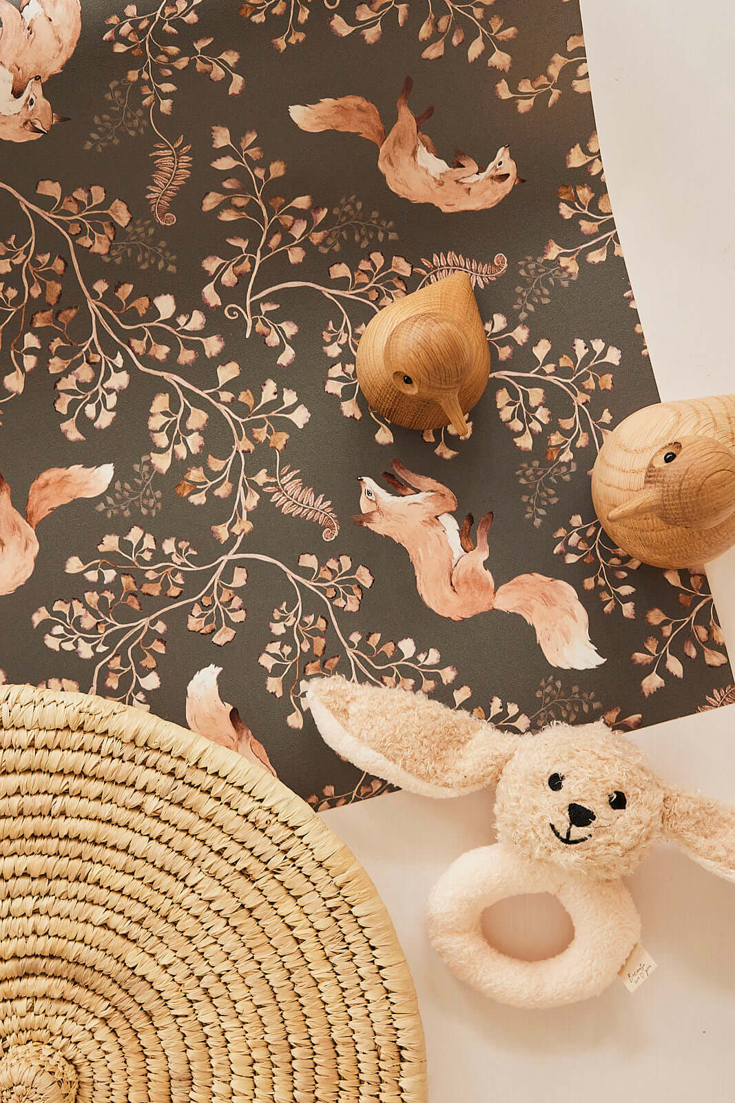 Playful Foxes on green – wallpaper