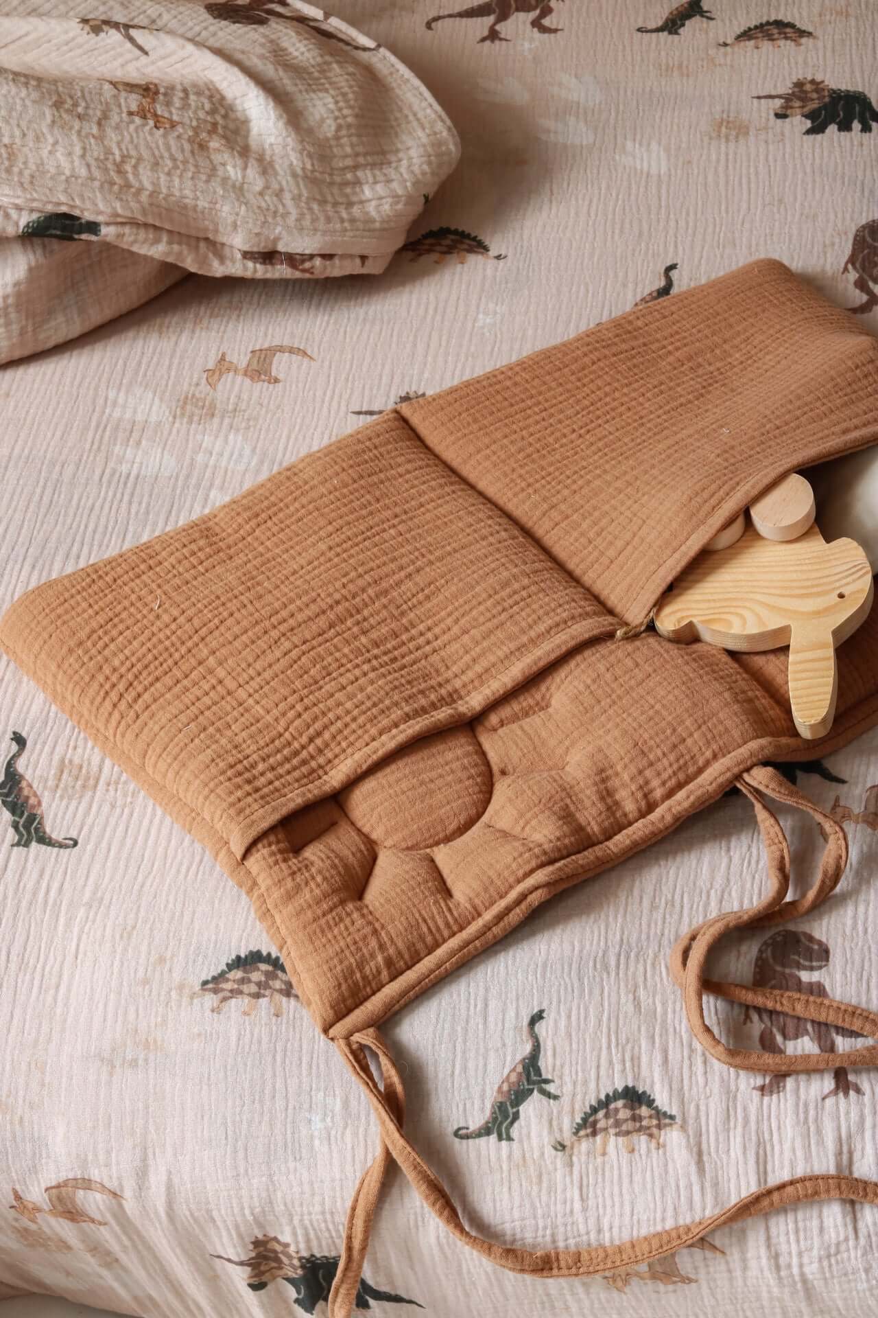 Cappuccino sun - Muslin Crib Organizer / Bed Pocket