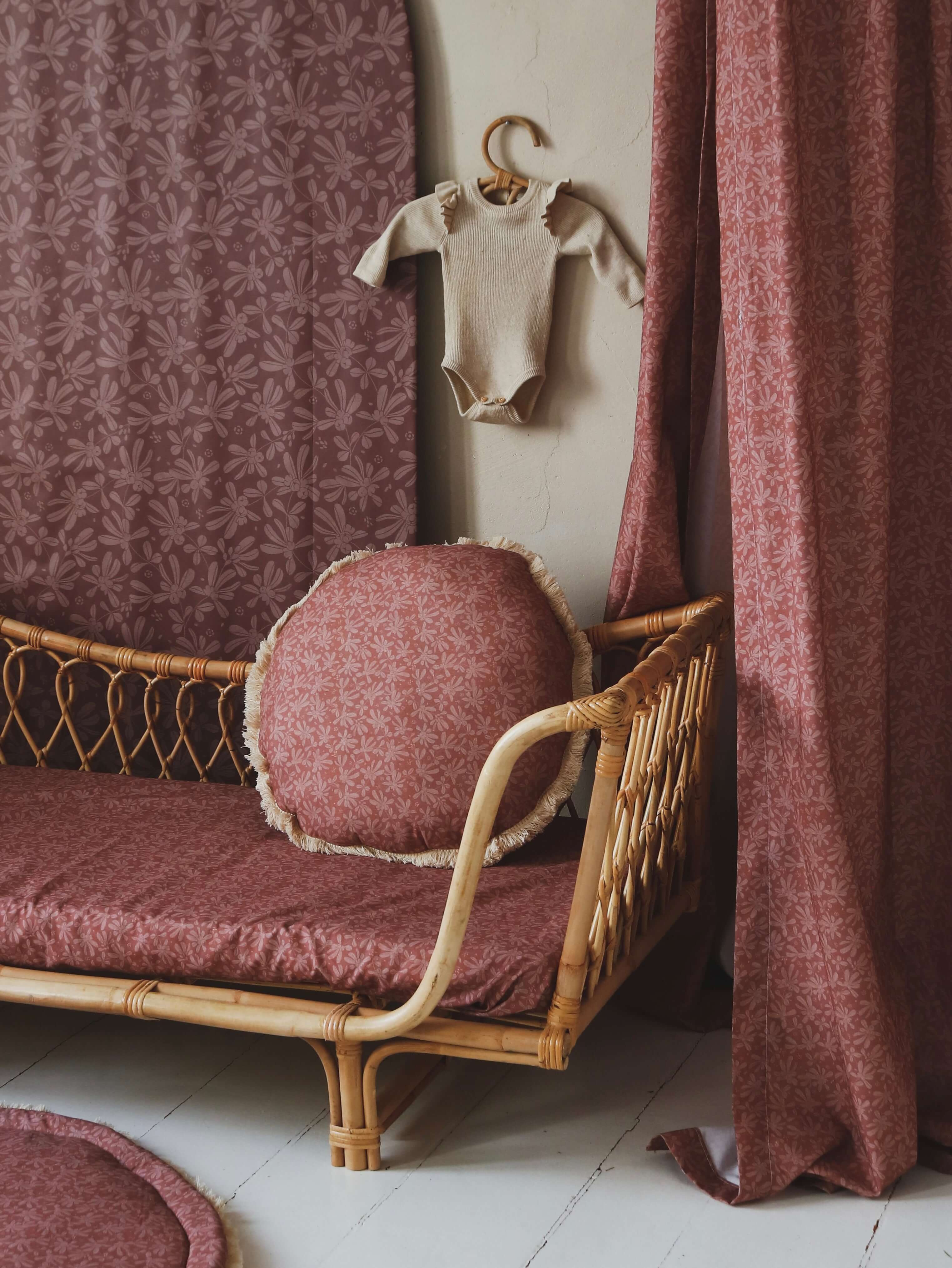 Burgundy barberries - round pillow