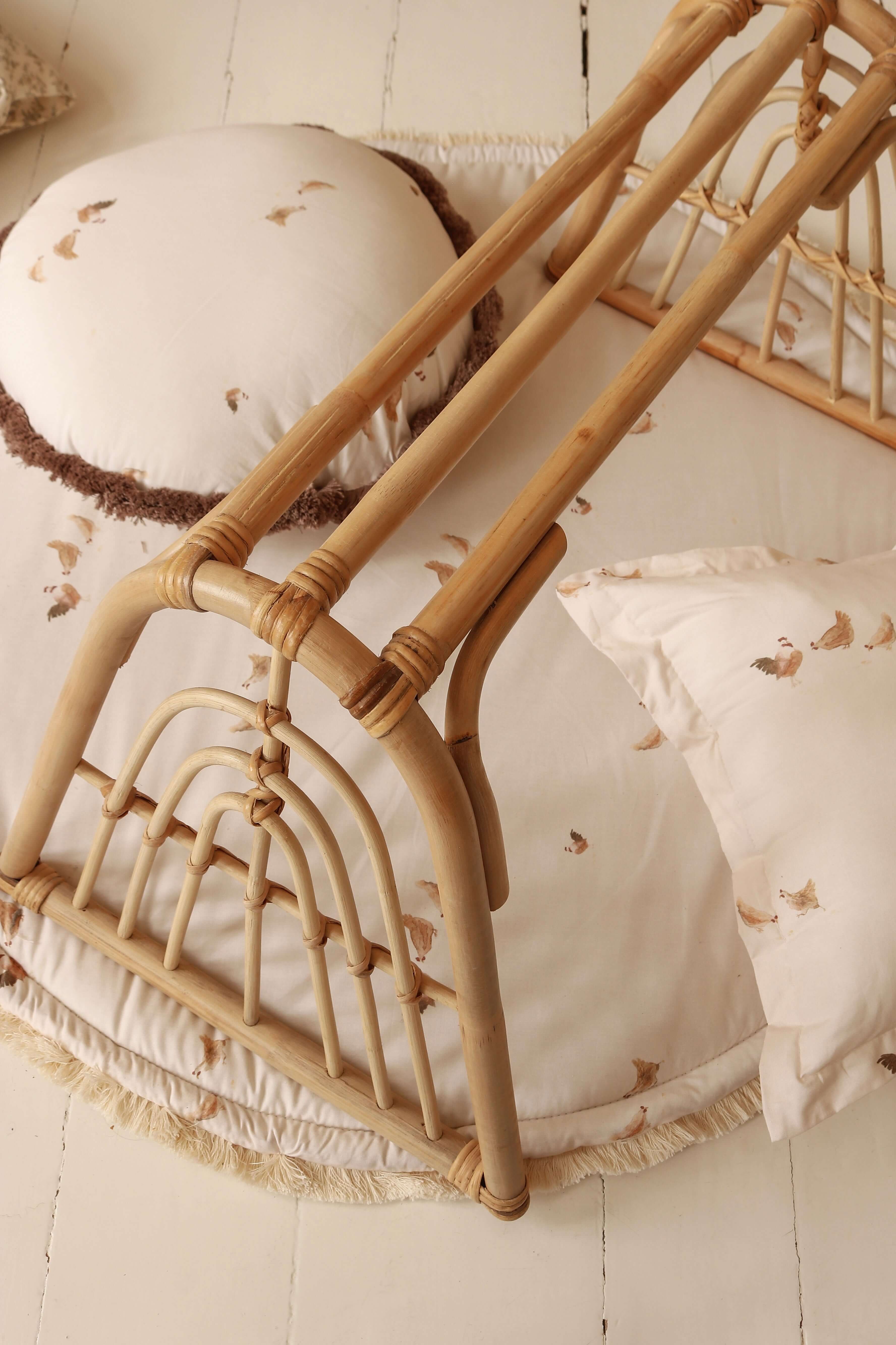 Retro hens - round baby play mat, boxkleed