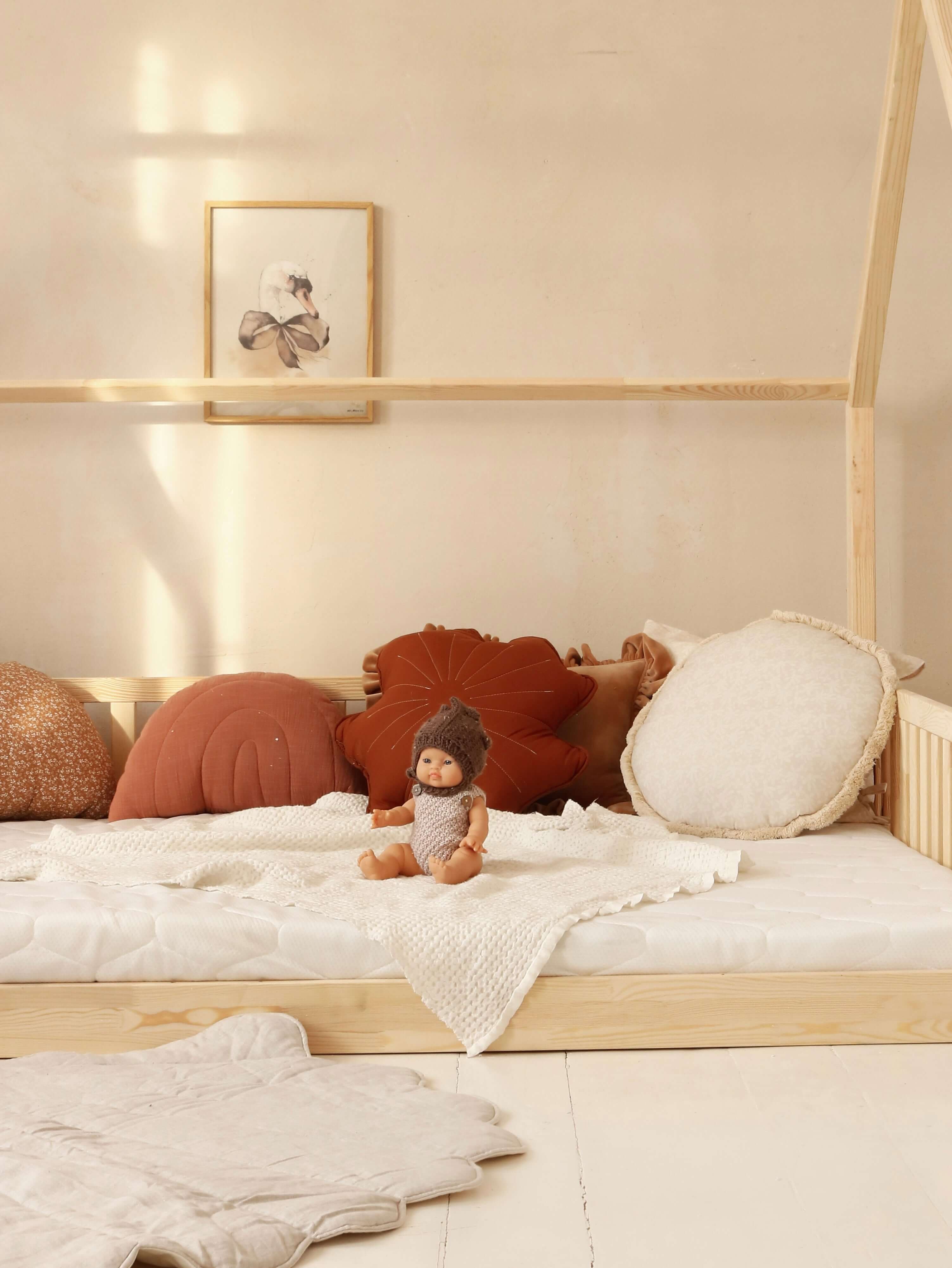 Fancy flower - rust muslin pillow