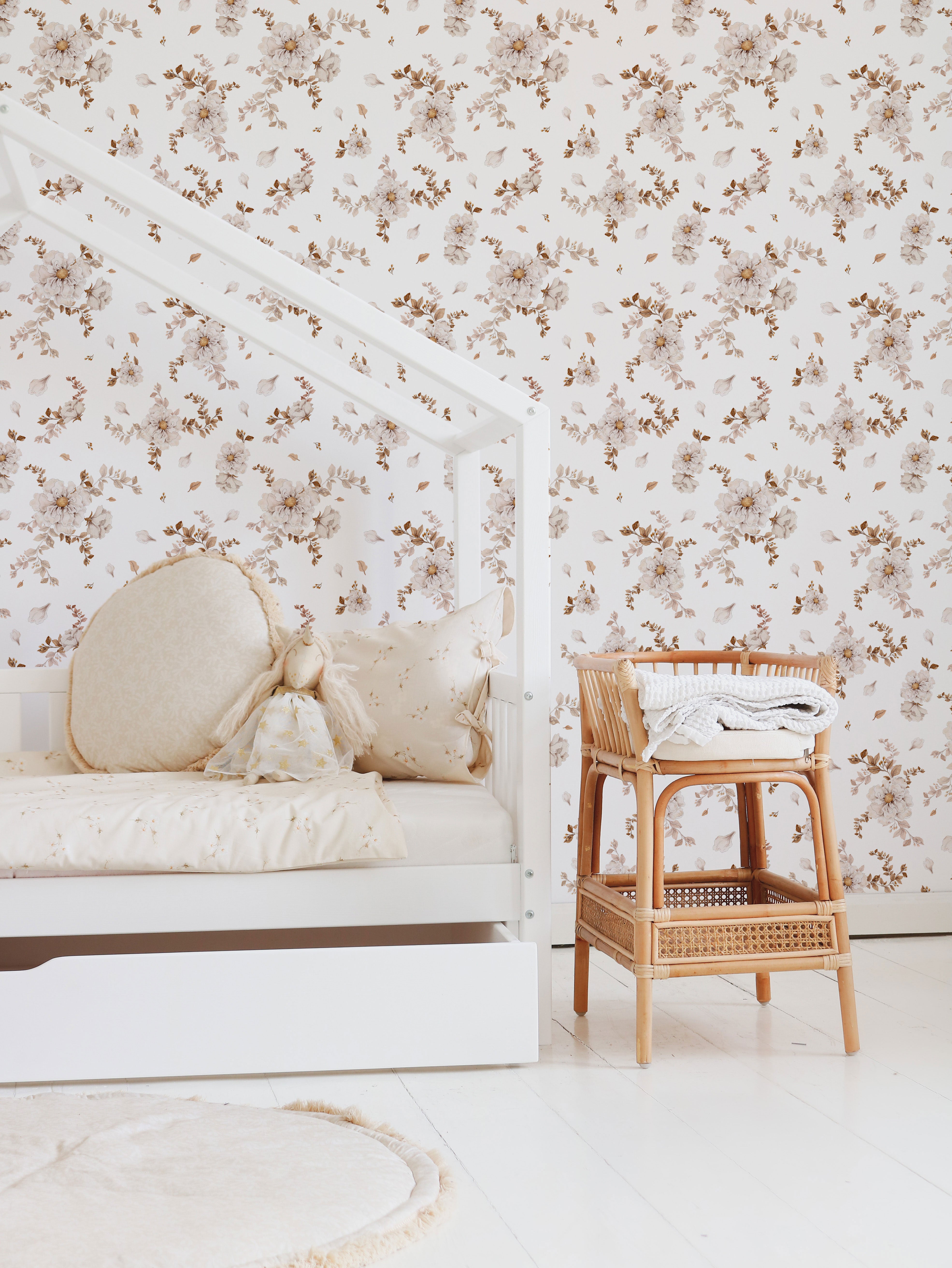 Wild Roses on Cream – Botanical Wallpaper