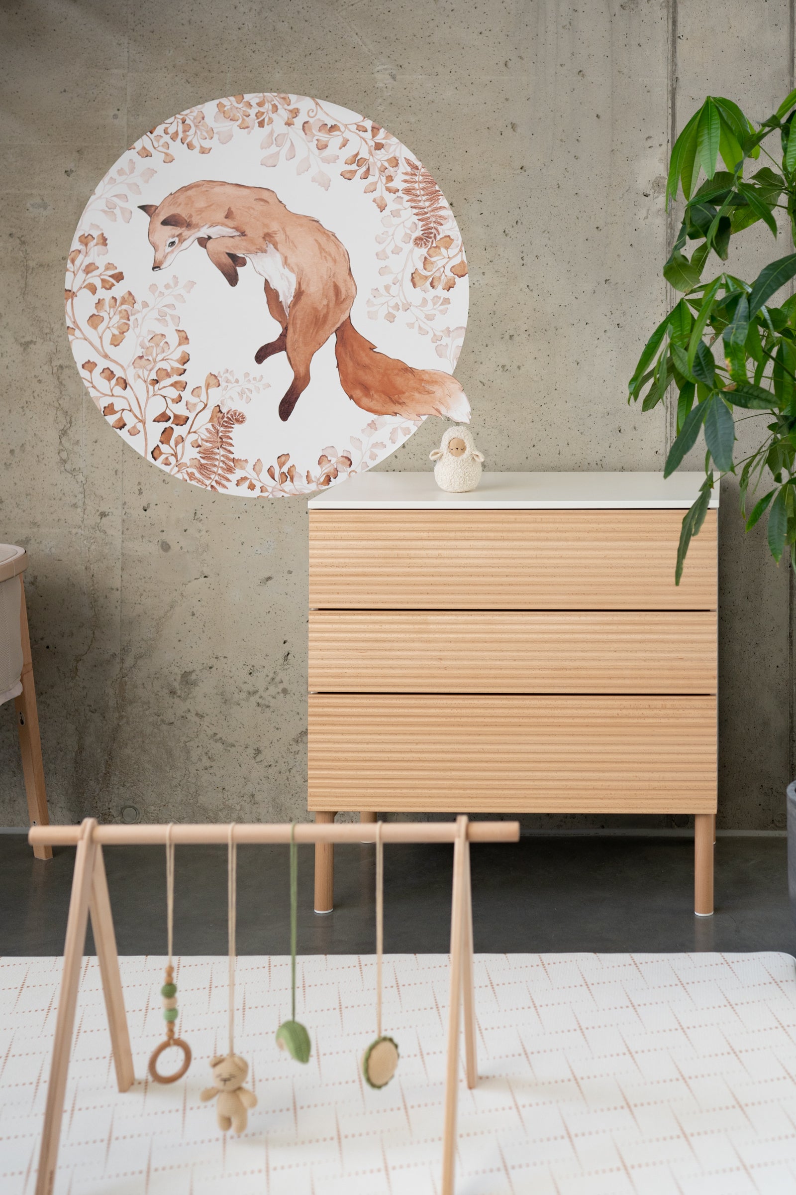 Autumn Fox Adventure – Round Wall Sticker