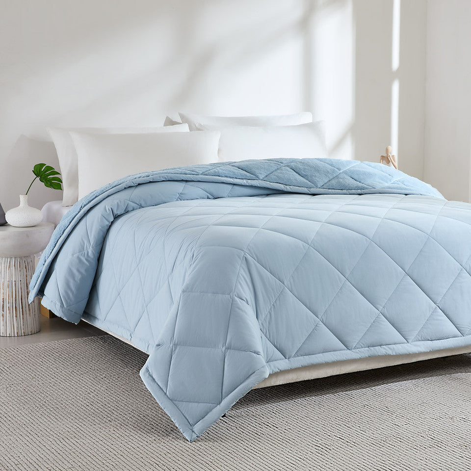 1000x1000-bl40005-ultraplush-blankets-lifestyle-angle-further-away-blue__31965