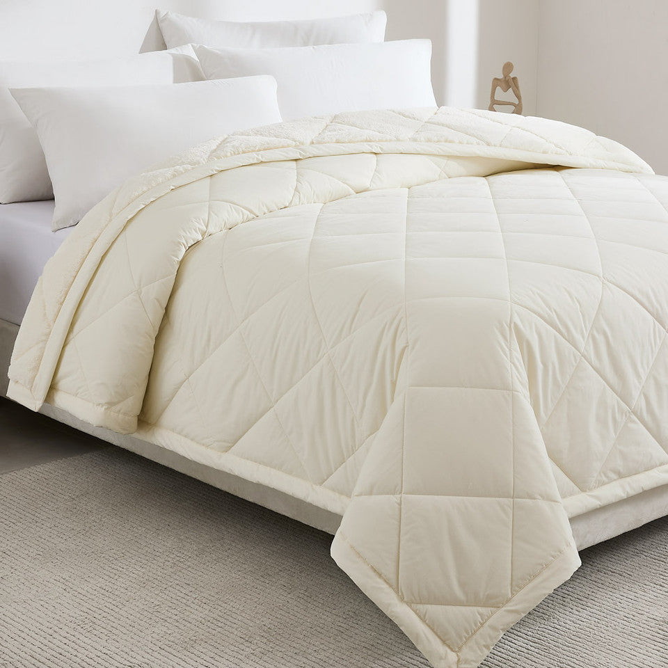 1000x1000-bl40005-ultraplush-blankets-lifestyle-angle-further-away-cream__10400