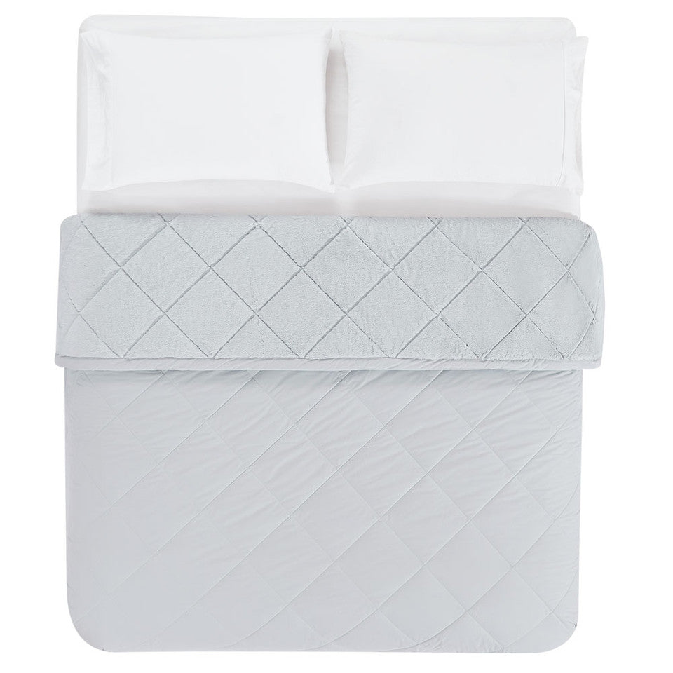 1000x1000-bl40005-ultraplush-blankets-wbg-overhead-grey__99793