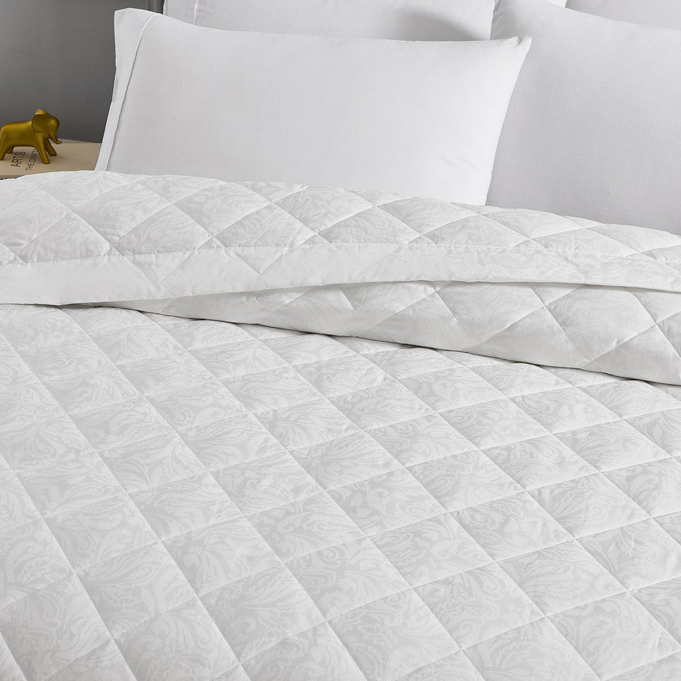 1000x1000-bl40006-stearns-and-foster-paisley-blanket-folded-over-lifestyle__16760_3ff649cb-f1fa-415f-840c-81885eb95b6d