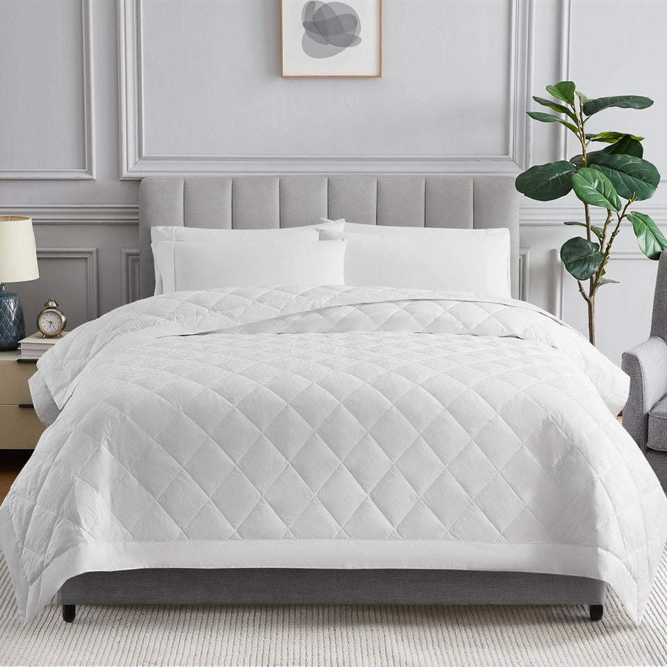 1000x1000-bl40006-stearns-and-foster-paisley-blanket-main__07549