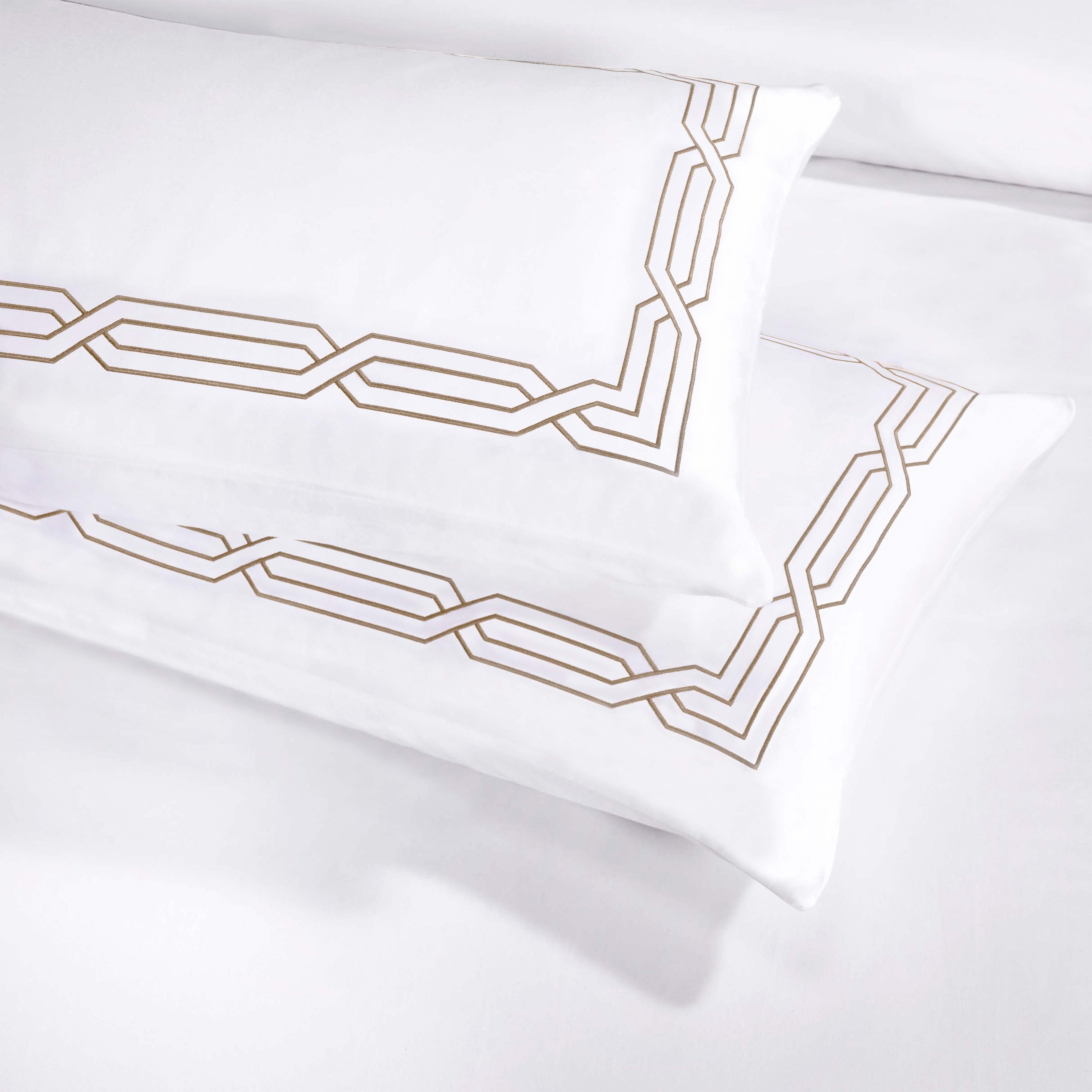 1200-thread-count-egyptian-cotton-embroidered-duvet-cover-set-duvet-cover-set-superior-19