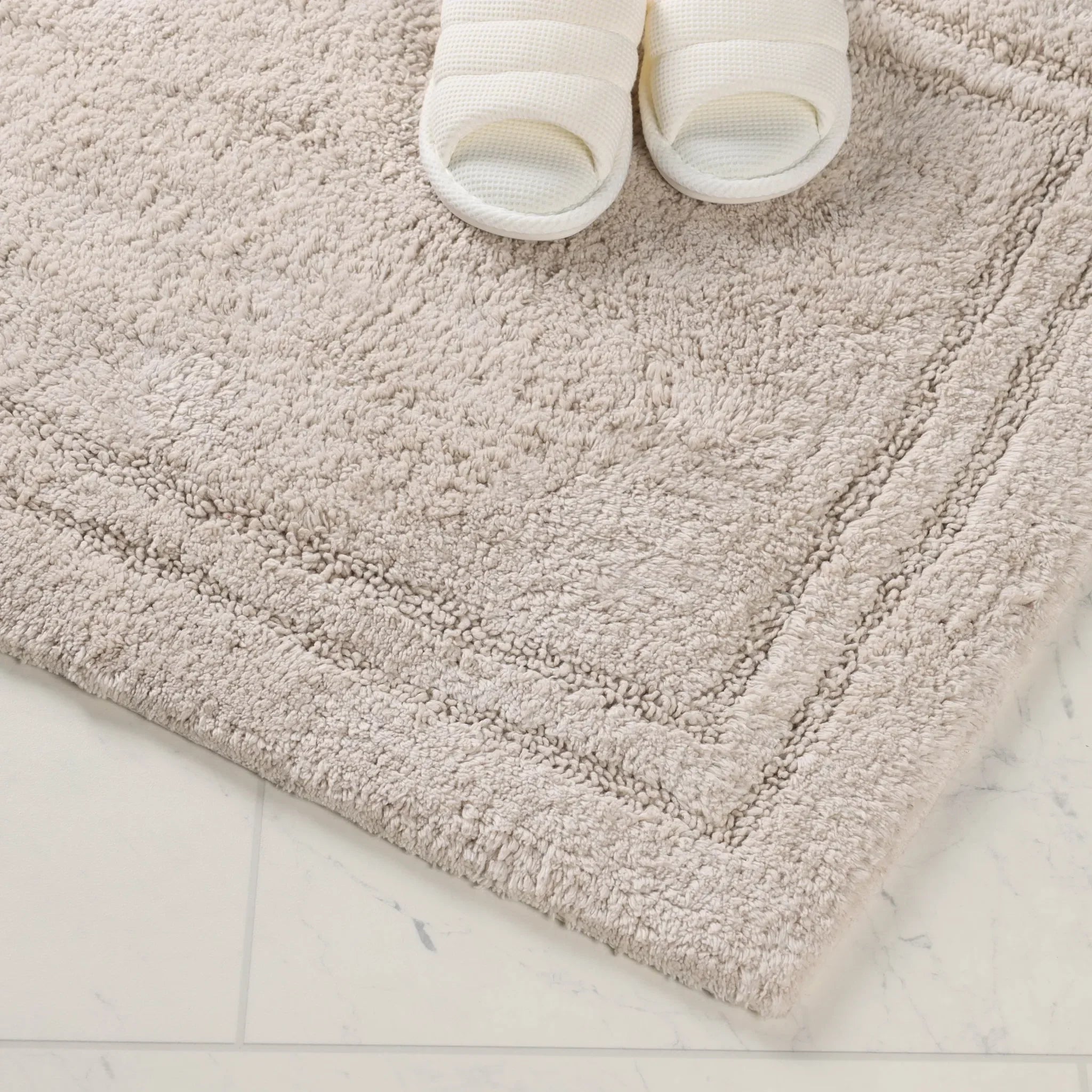 BATHRUG-2PC-LIFESTYLE-ST_3_2249ce63-9717-4101-8c7d-d5ff002f91e3