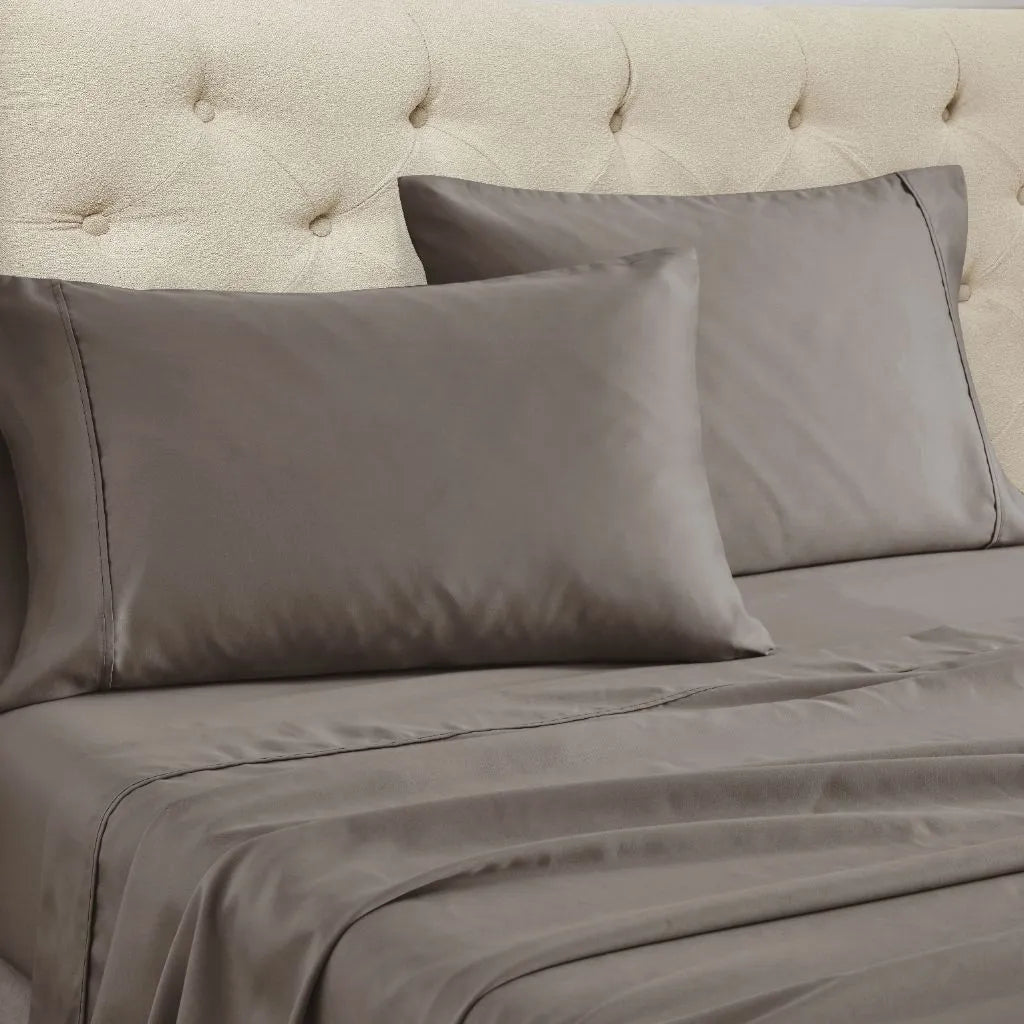 Contrast-stitched Cotton Blend Bed Sheet Set