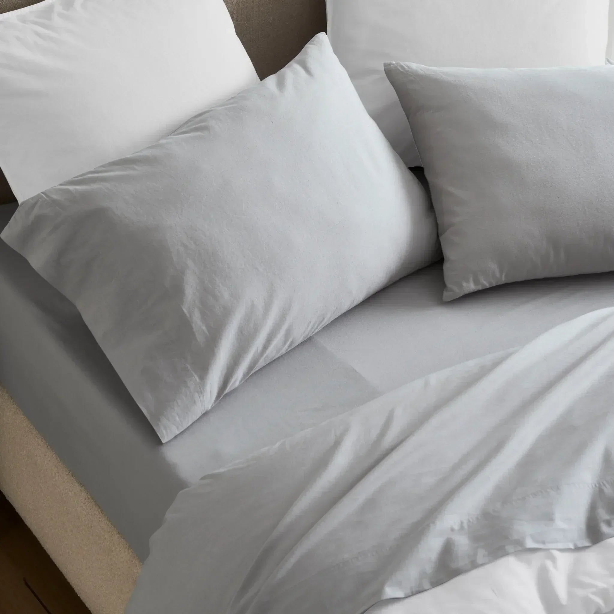 CarmenCollectionLS01-Silver_c55cc9c6-0485-4407-a3dc-02ec1eea01ce