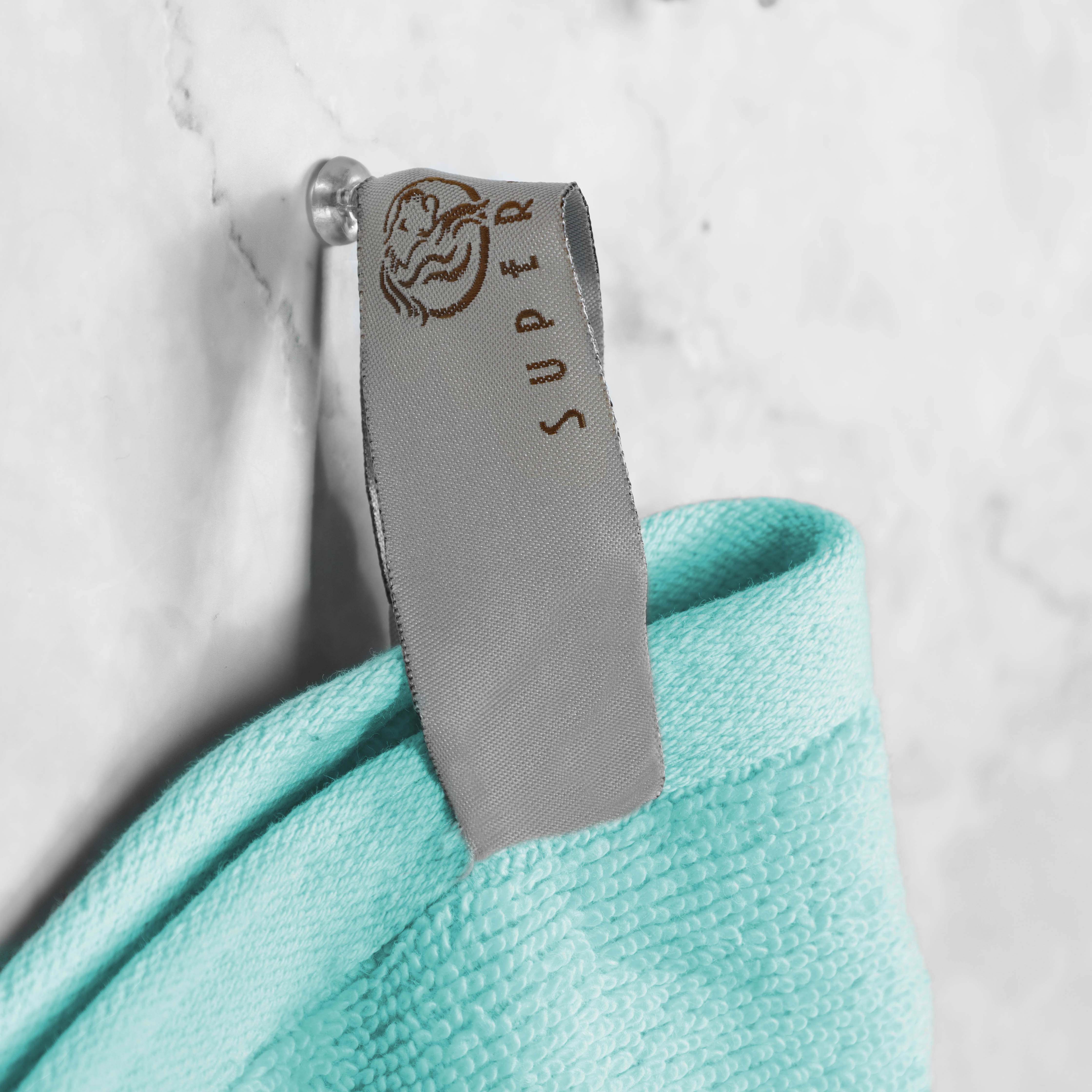 Cyan5_7b97241b-f989-4866-b633-36bf58dce8a7