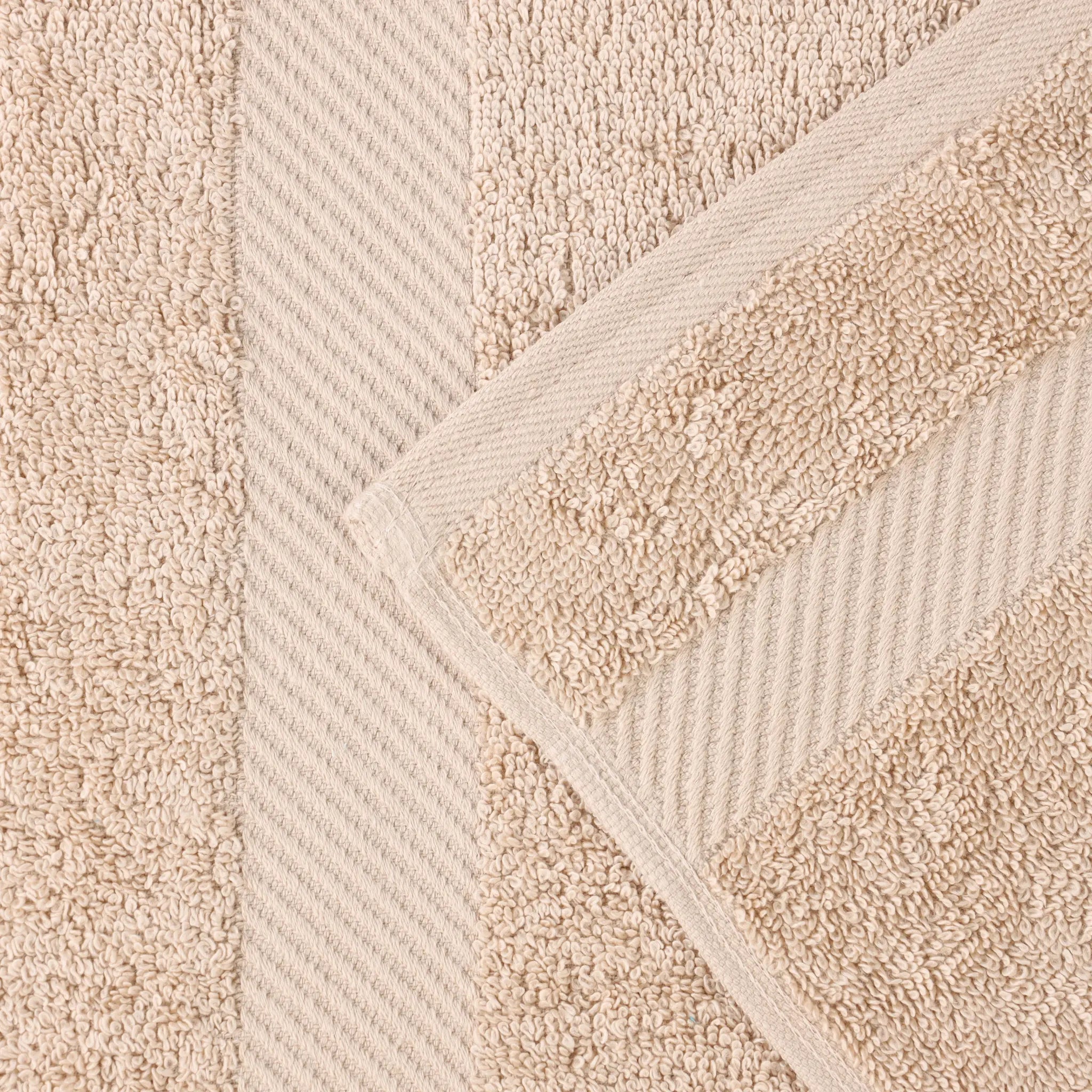 DETAIL-KENDL-FW_3_aec38054-d278-4d23-b585-1eae997180c0