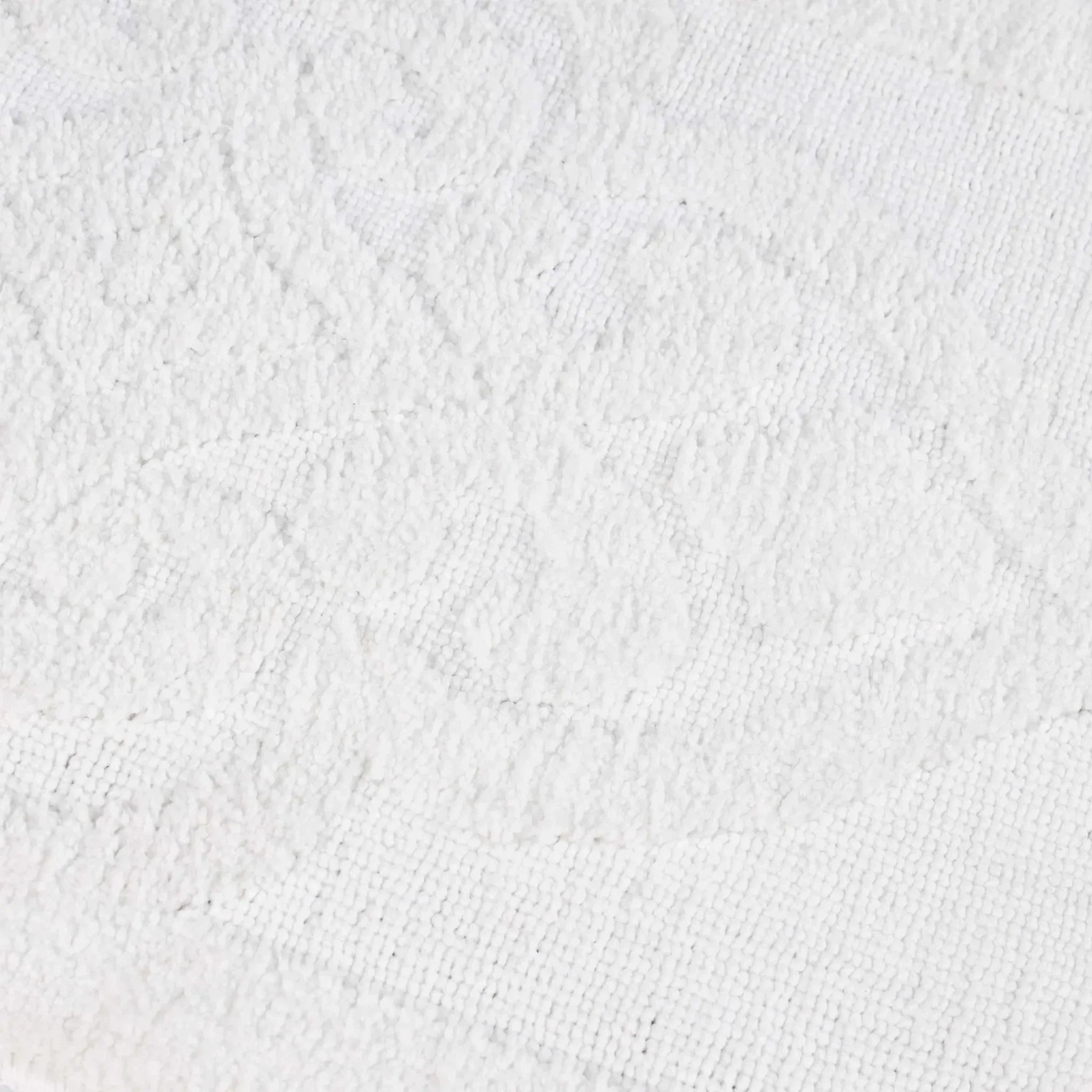 DETAIL-MYRA-WH_1_712432c2-401e-43c2-83c9-29f34cda05ce