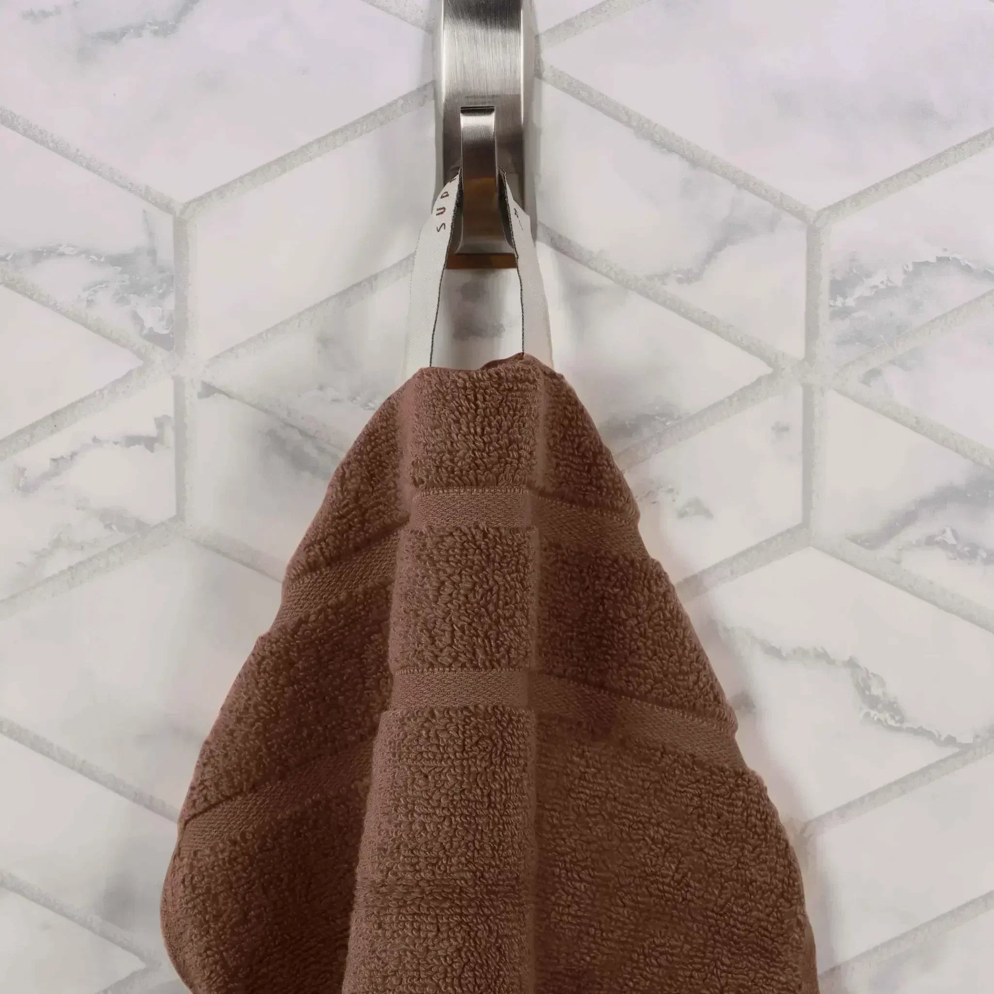 Napa_Towels_Loop_-_CH