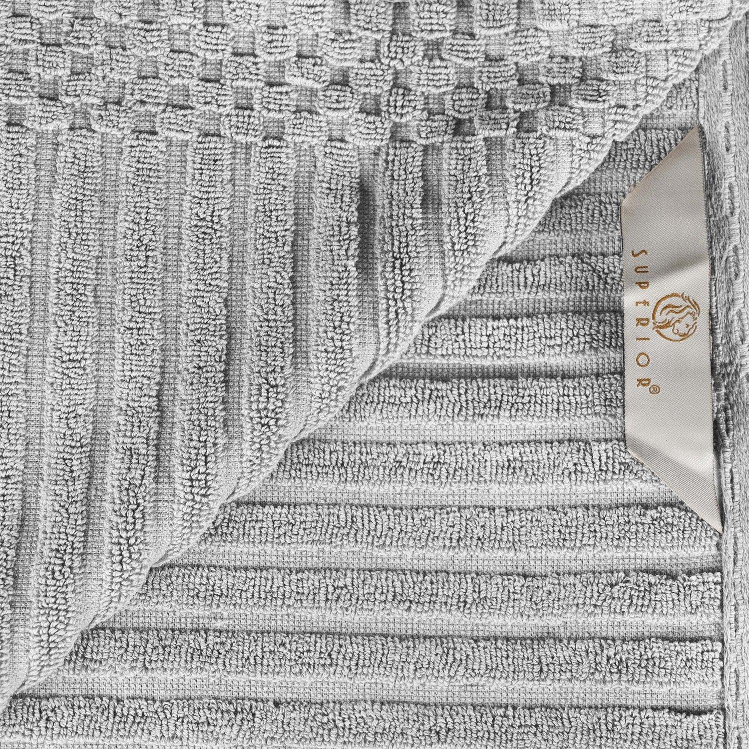 SOHOSILVER_01_1345dc8e-b6c2-430e-b1ec-fb0fe5b8becf