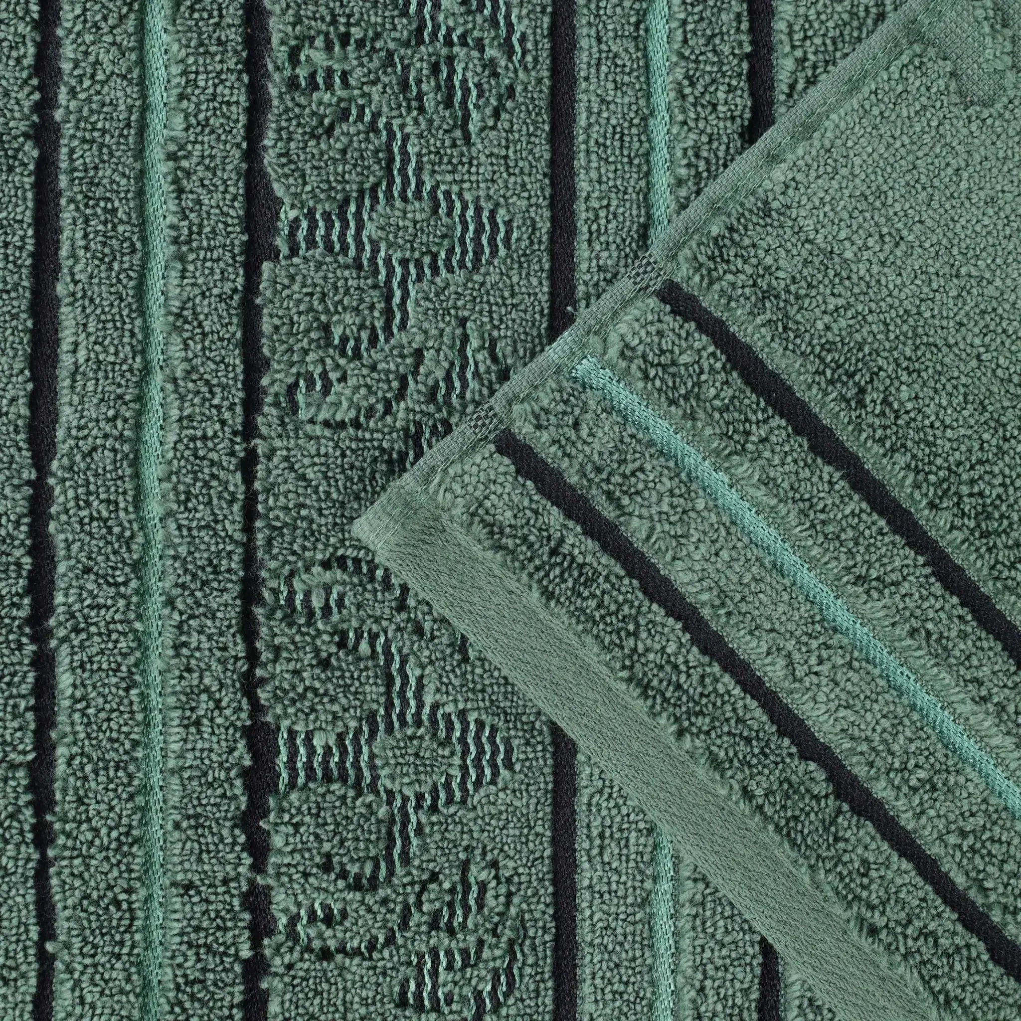 SadieTowelsJacquardDetail01-FG_2_f228b166-bc9c-4f6c-98f6-c8b61abf4587