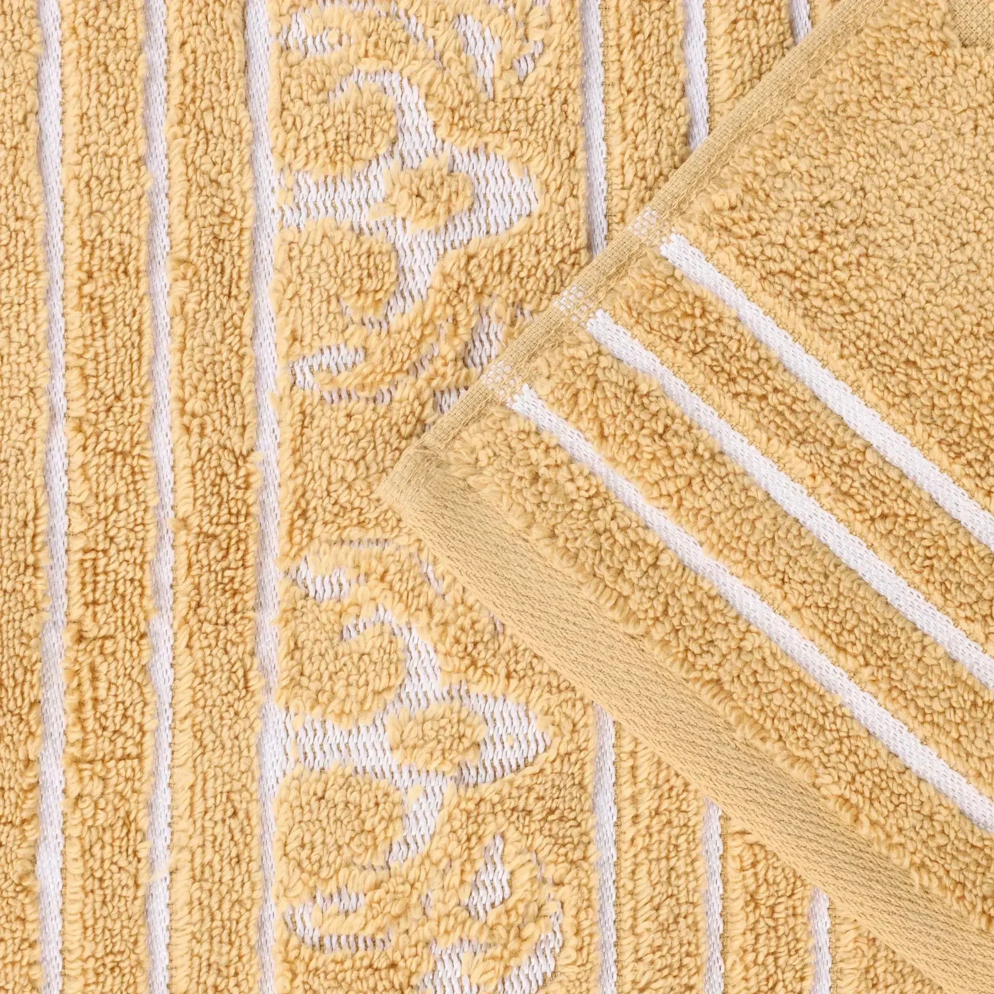 SadieTowelsJacquardDetail01-GL_2_1f8cedff-12e0-4882-ad6d-d7187afe671e