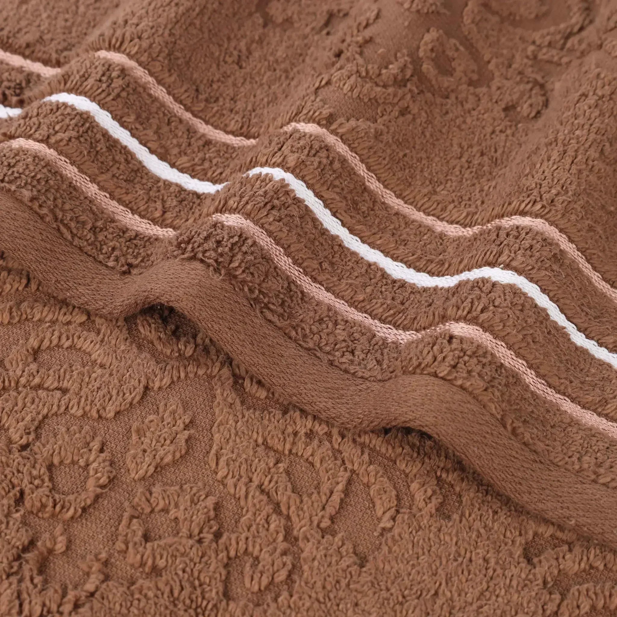 SadieTowelsJacquardDetail03-CH_d9ed3c5d-a387-4215-814a-012505b905c1