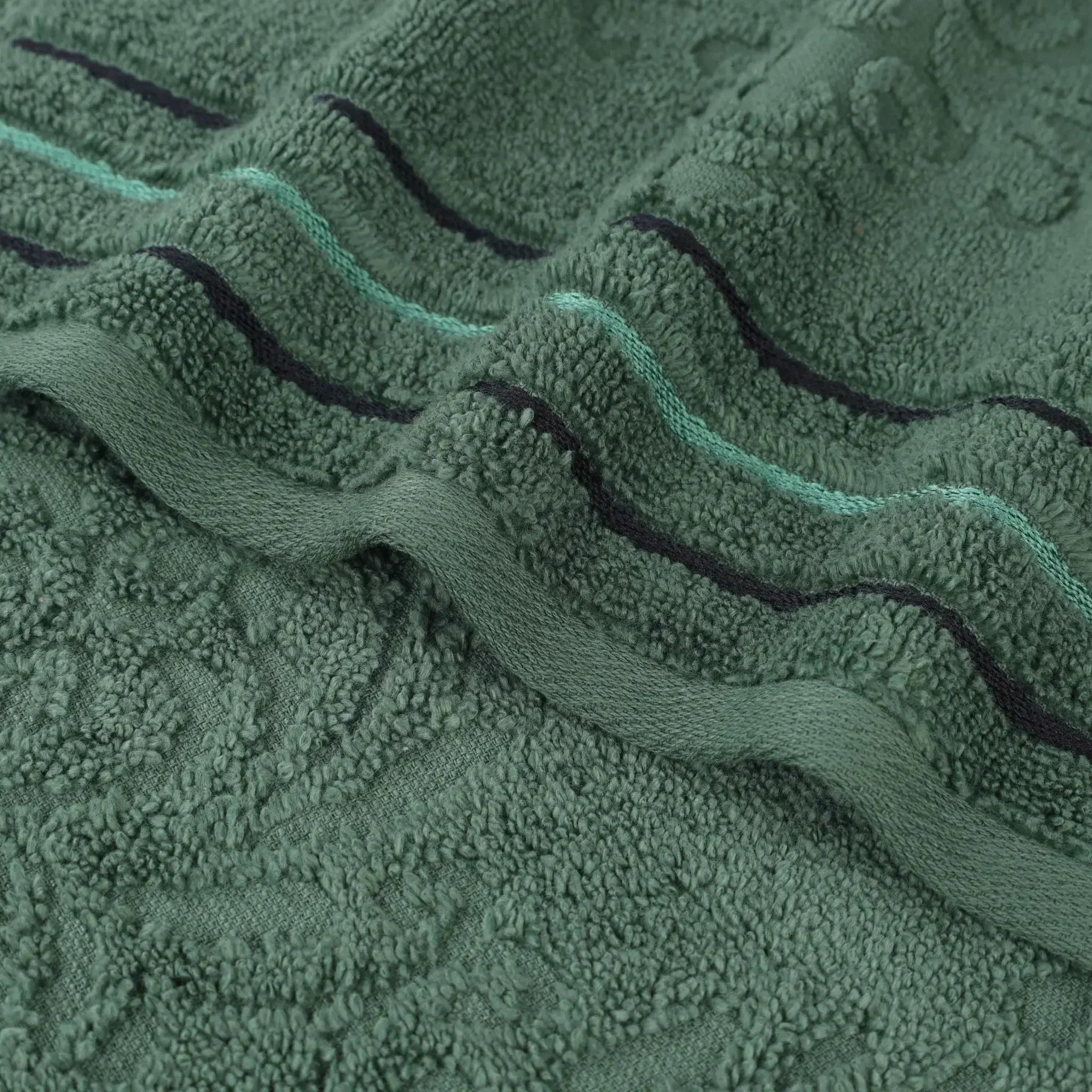 SadieTowelsJacquardDetail03-FG_4cd1b69d-b4b7-4ece-9eb1-e560ea78ed45