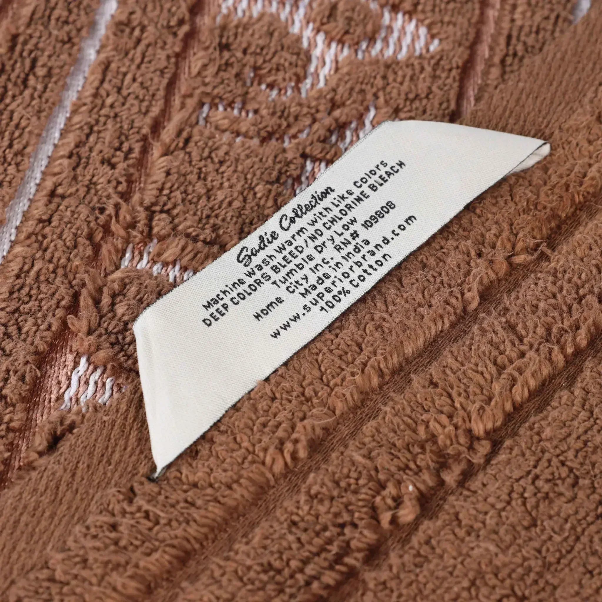 SadieTowelsJacquardDetail04-CH_468da243-1aca-46f1-8896-3f387130e411