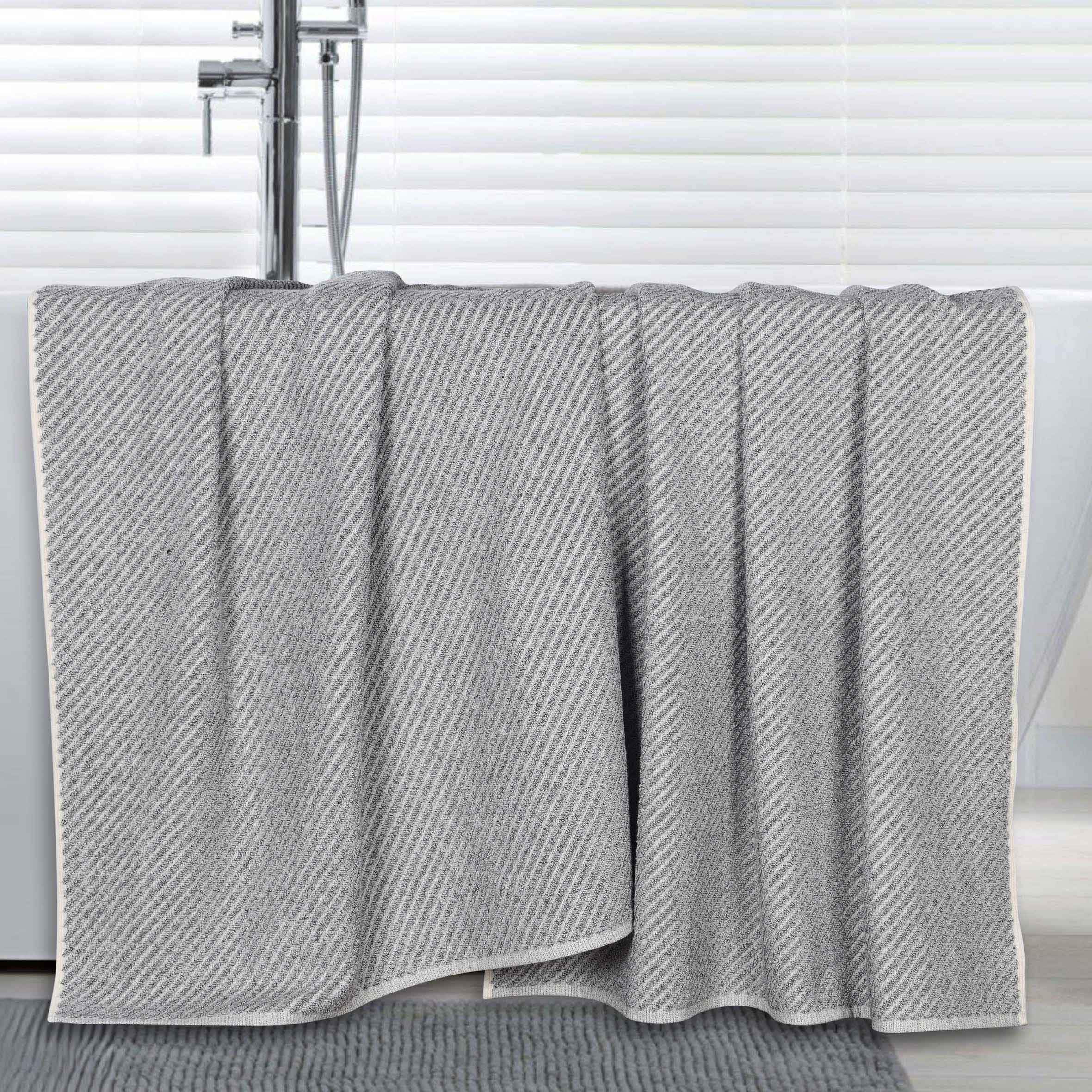 Minimalist Diagonal-patterned Cotton Viscose Blend Bath Towel Set of 2