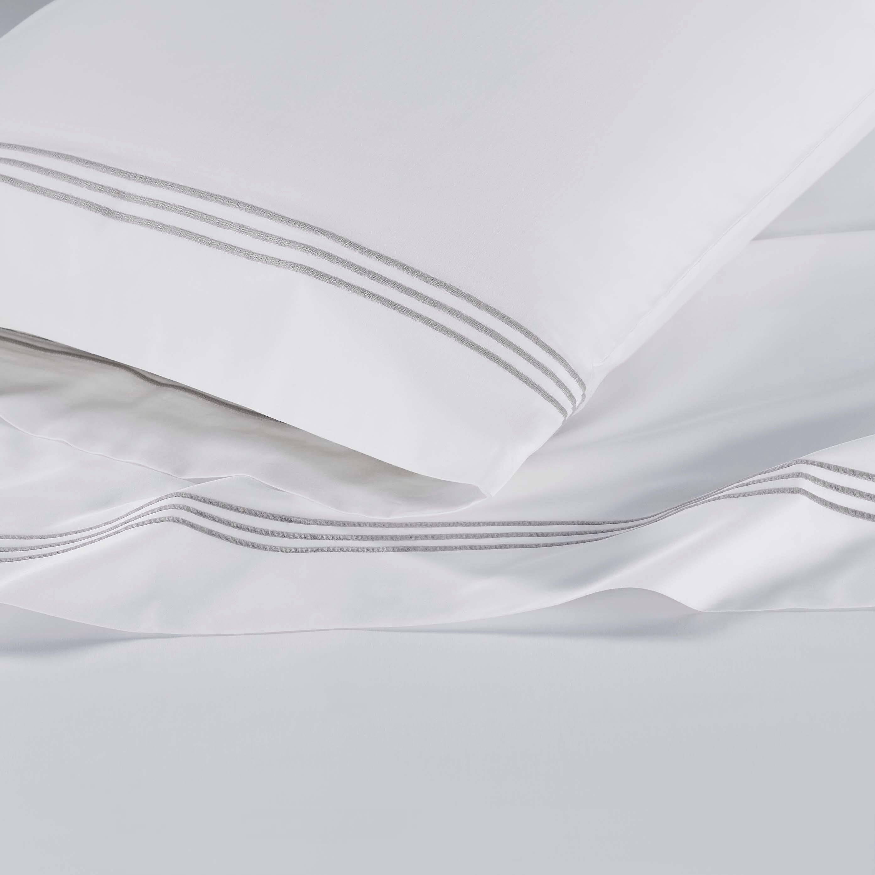 Three-striped Sateen Cotton Bed Sheet Set