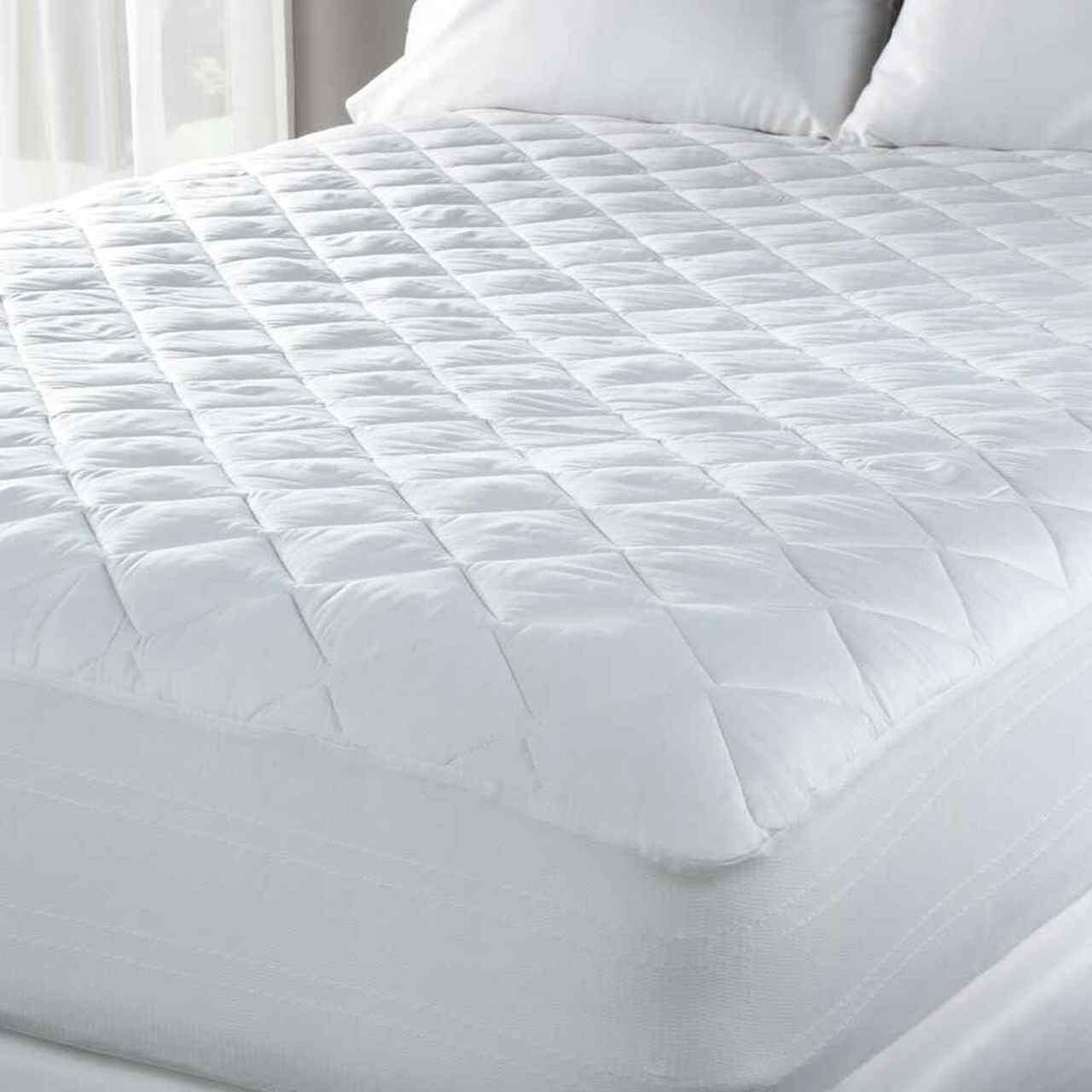 Grid-quilted Down Alternative Mattress Pad